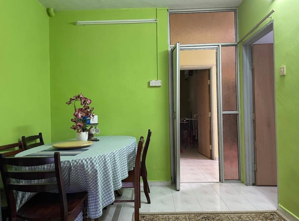 Homestaymuslim Di Teluk Intan Bagian luar foto