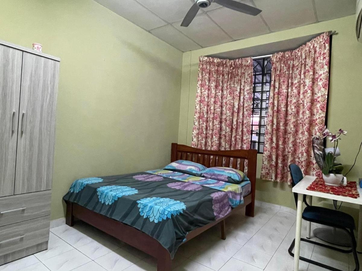 Homestaymuslim Di Teluk Intan Bagian luar foto